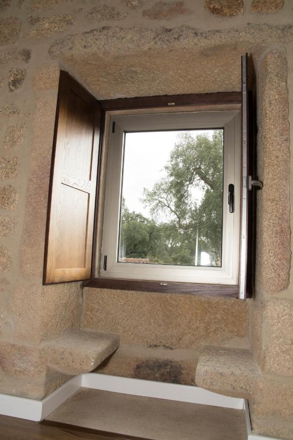 Casas Do Regato Guest House คาสเตโลแบรนโค ภายนอก รูปภาพ